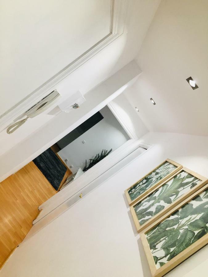 Apartamento Good Vibes Apartment ซาราโกซา ภายนอก รูปภาพ