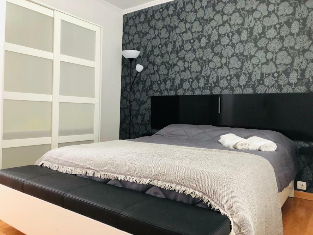 Apartamento Good Vibes Apartment ซาราโกซา ภายนอก รูปภาพ