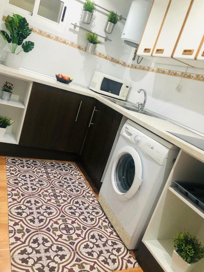 Apartamento Good Vibes Apartment ซาราโกซา ภายนอก รูปภาพ