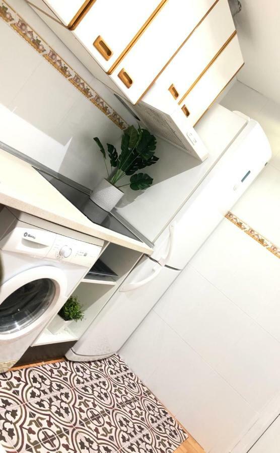 Apartamento Good Vibes Apartment ซาราโกซา ภายนอก รูปภาพ