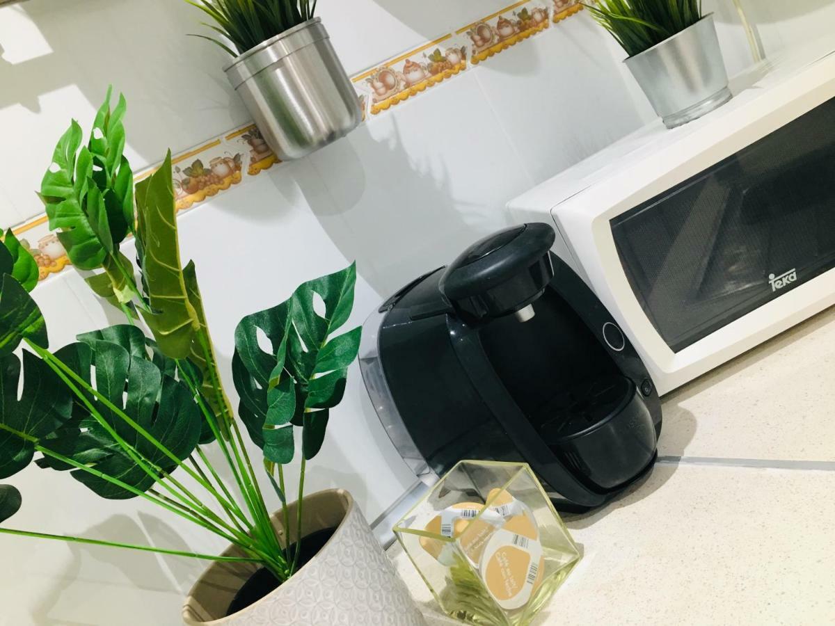 Apartamento Good Vibes Apartment ซาราโกซา ภายนอก รูปภาพ